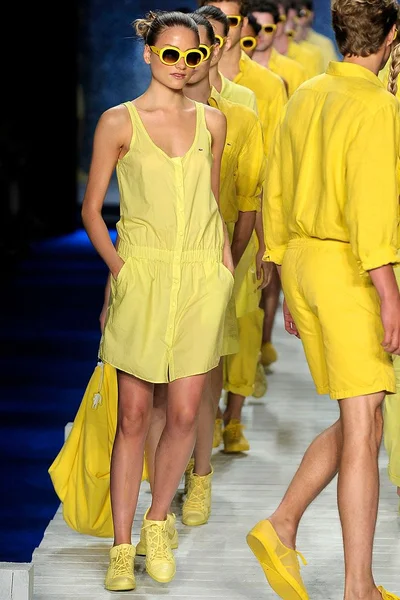 Look 52